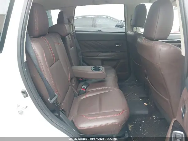 JA4J24A52JZ052088 2018 MITSUBISHI OUTLANDER - Image 8