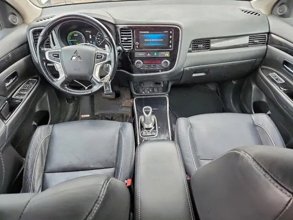 JA4J24A52JZ611011 2018 MITSUBISHI OUTLANDER - Image 8