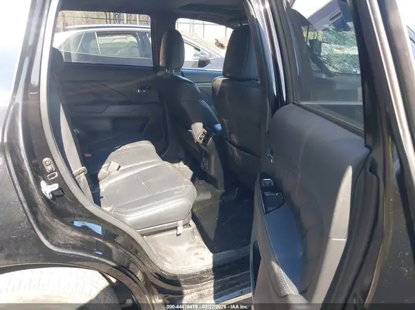 JA4J24A52KZ034742 2019 MITSUBISHI OUTLANDER - Image 8
