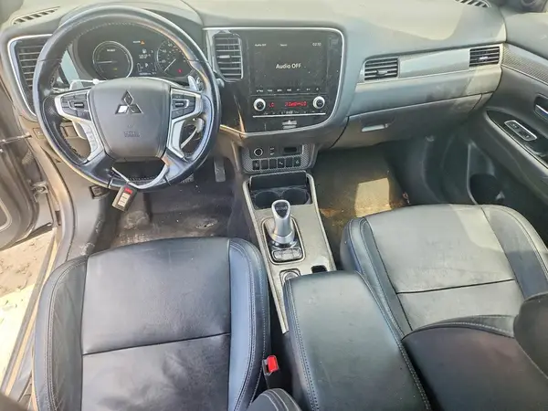JA4J24A52LZ009356 2020 MITSUBISHI OUTLANDER - Image 8