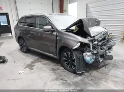 JA4J24A53JZ027619 2018 MITSUBISHI OUTLANDER