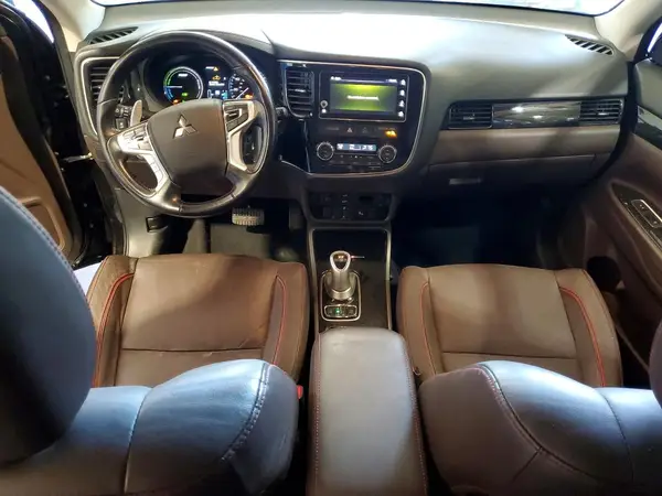 JA4J24A53JZ027720 2018 MITSUBISHI OUTLANDER - Image 8
