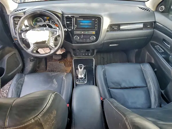 JA4J24A53JZ035154 2018 MITSUBISHI OUTLANDER - Image 8