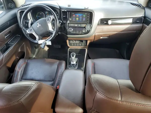JA4J24A53JZ037129 2018 MITSUBISHI OUTLANDER - Image 8