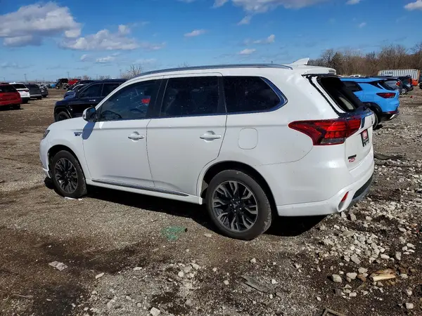JA4J24A53JZ070776 2018 MITSUBISHI OUTLANDER - Image 2