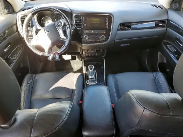 JA4J24A53JZ070776 2018 MITSUBISHI OUTLANDER - Image 8