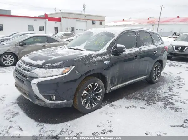 JA4J24A53JZ605900 2018 MITSUBISHI OUTLANDER - Image 2