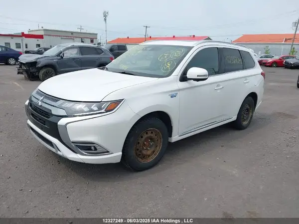 JA4J24A53KZ607647 2019 MITSUBISHI OUTLANDER - Image 2