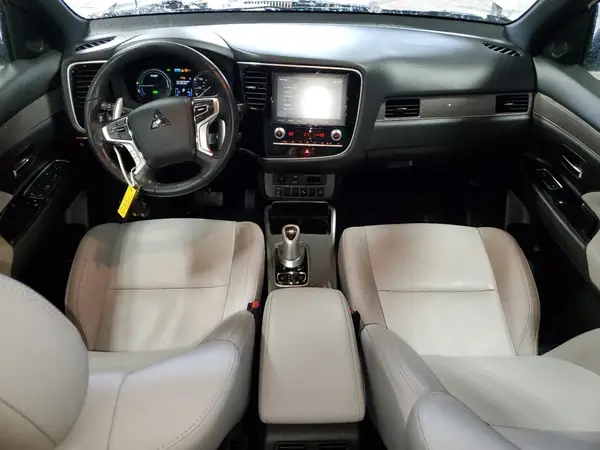 JA4J24A53LZ009303 2020 MITSUBISHI OUTLANDER - Image 8