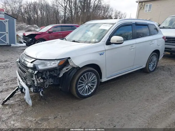 JA4J24A53LZ038798 2020 MITSUBISHI OUTLANDER - Image 2