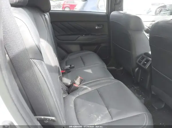 JA4J24A53LZ041670 2020 MITSUBISHI OUTLANDER - Image 8
