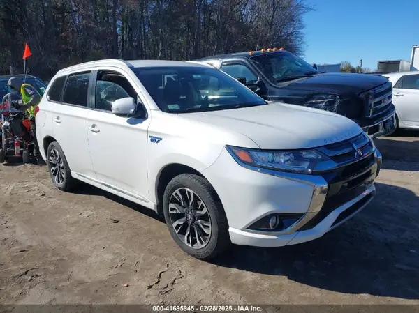 JA4J24A54JZ027791 2018 MITSUBISHI OUTLANDER - Image 1