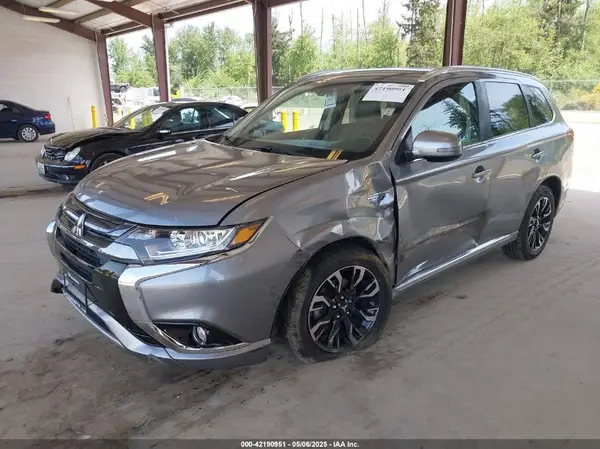 JA4J24A54JZ030691 2018 MITSUBISHI OUTLANDER - Image 2