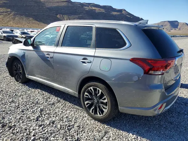 JA4J24A54JZ057860 2018 MITSUBISHI OUTLANDER - Image 2