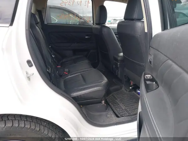 JA4J24A54JZ610880 2018 MITSUBISHI OUTLANDER - Image 8