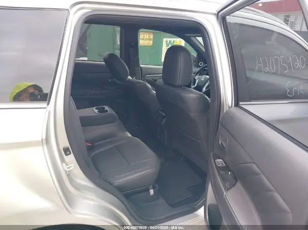 JA4J24A54KZ047069 2019 MITSUBISHI OUTLANDER - Image 8