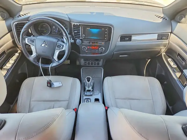 JA4J24A54KZ050411 2019 MITSUBISHI OUTLANDER - Image 8