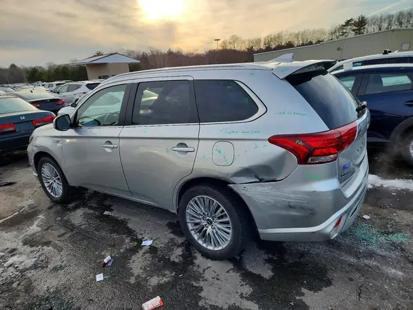 JA4J24A54KZ056337 2019 MITSUBISHI OUTLANDER - Image 2