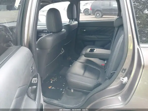 JA4J24A54KZ056676 2019 MITSUBISHI OUTLANDER - Image 8