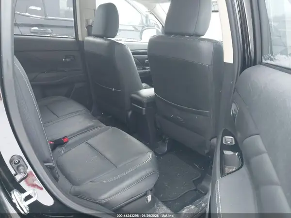 JA4J24A55JZ029291 2018 MITSUBISHI OUTLANDER - Image 8