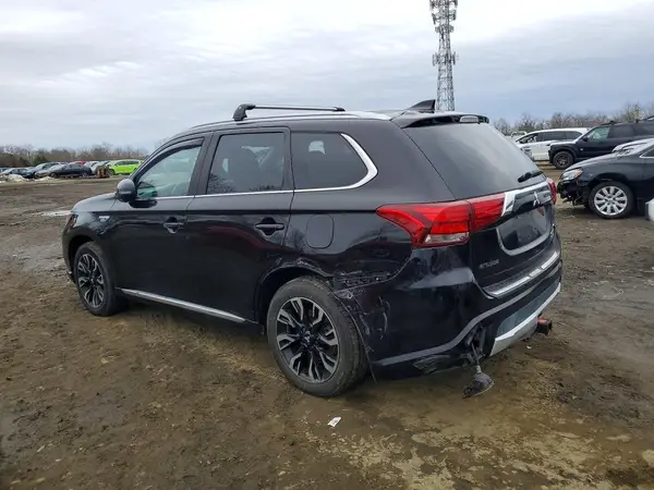 JA4J24A55JZ057379 2018 MITSUBISHI OUTLANDER - Image 2