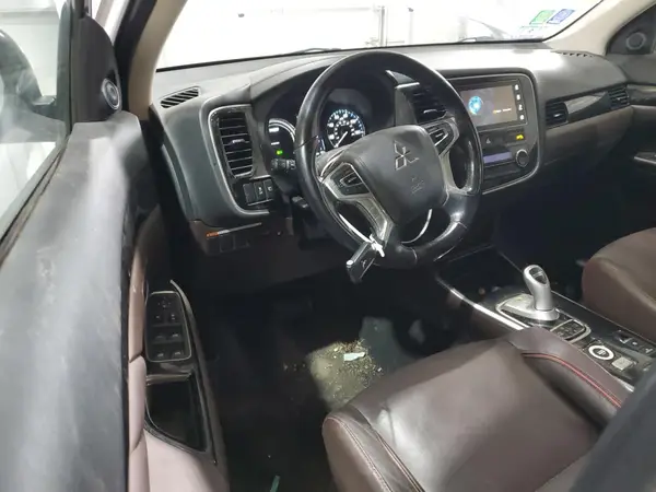 JA4J24A55JZ057673 2018 MITSUBISHI OUTLANDER - Image 8