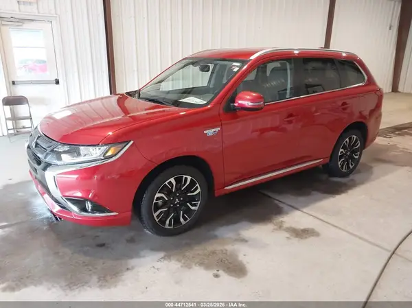 JA4J24A55JZ071749 2018 MITSUBISHI OUTLANDER - Image 2