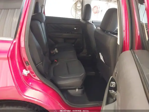 JA4J24A55JZ071749 2018 MITSUBISHI OUTLANDER - Image 8