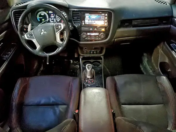 JA4J24A55JZ612623 2018 MITSUBISHI OUTLANDER - Image 8
