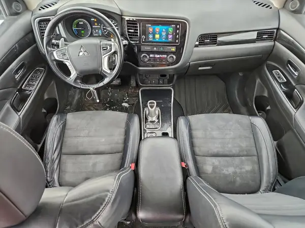 JA4J24A55JZ618826 2018 MITSUBISHI OUTLANDER - Image 8