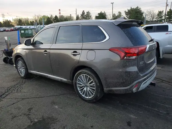 JA4J24A55KZ056332 2019 MITSUBISHI OUTLANDER - Image 2