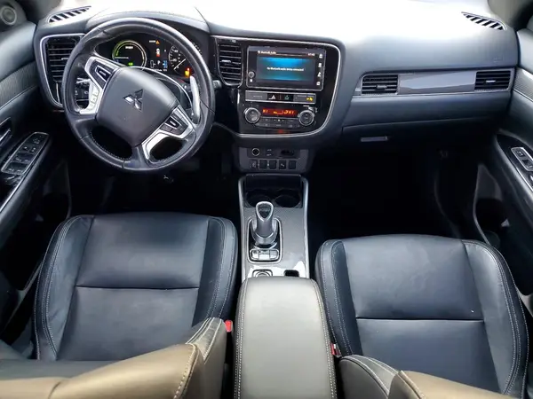 JA4J24A55KZ056332 2019 MITSUBISHI OUTLANDER - Image 8
