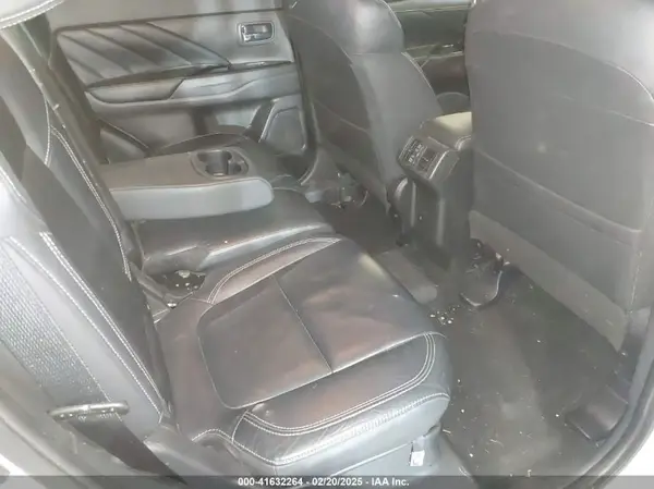 JA4J24A55LZ008945 2020 MITSUBISHI OUTLANDER - Image 8