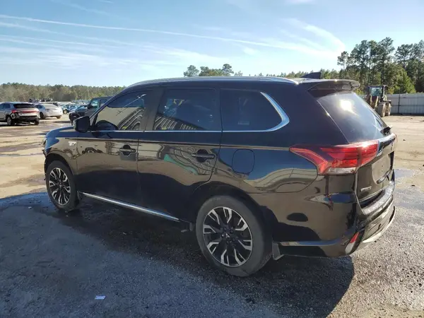 JA4J24A56JZ028389 2018 MITSUBISHI OUTLANDER - Image 2