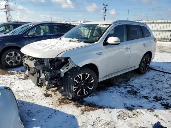 JA4J24A56JZ054054 2018 MITSUBISHI OUTLANDER - Image 1