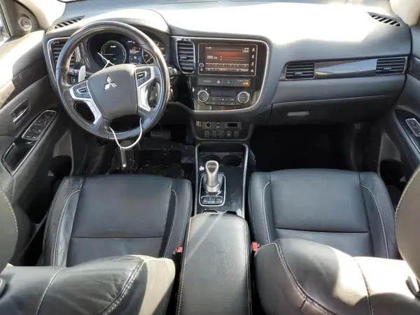 JA4J24A56JZ054054 2018 MITSUBISHI OUTLANDER - Image 8