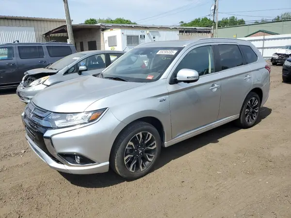 JA4J24A56JZ055558 2018 MITSUBISHI OUTLANDER - Image 1