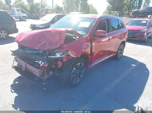 JA4J24A56JZ071968 2018 MITSUBISHI OUTLANDER - Image 2