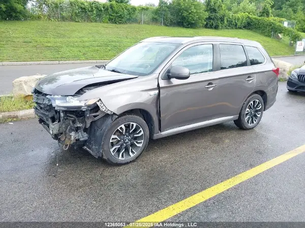 JA4J24A56JZ619676 2018 MITSUBISHI OUTLANDER - Image 2