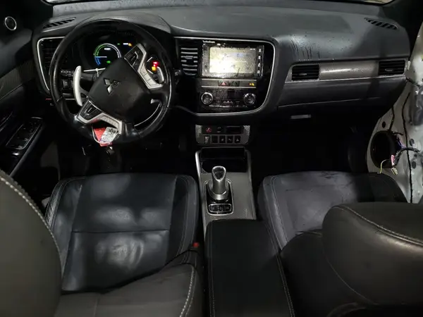 JA4J24A56KZ052709 2019 MITSUBISHI OUTLANDER - Image 8