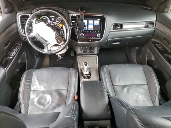 JA4J24A56LZ008937 2020 MITSUBISHI OUTLANDER - Image 8