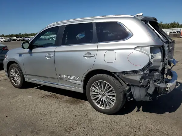 JA4J24A56LZ009361 2020 MITSUBISHI OUTLANDER - Image 2