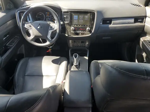 JA4J24A56LZ009361 2020 MITSUBISHI OUTLANDER - Image 8