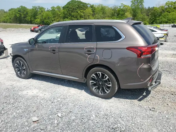JA4J24A57JZ031530 2018 MITSUBISHI OUTLANDER - Image 2