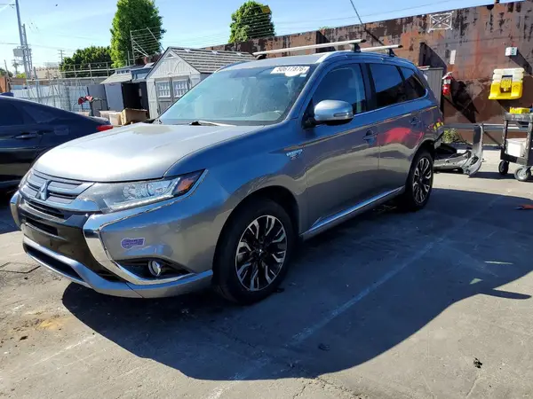 JA4J24A57JZ031561 2018 MITSUBISHI OUTLANDER - Image 1