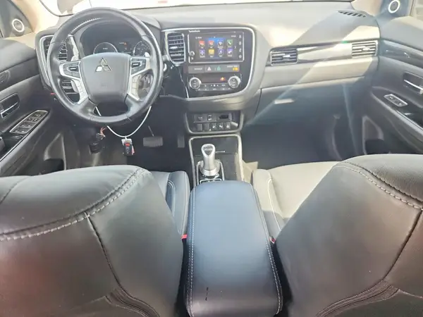 JA4J24A57JZ032046 2018 MITSUBISHI OUTLANDER - Image 8