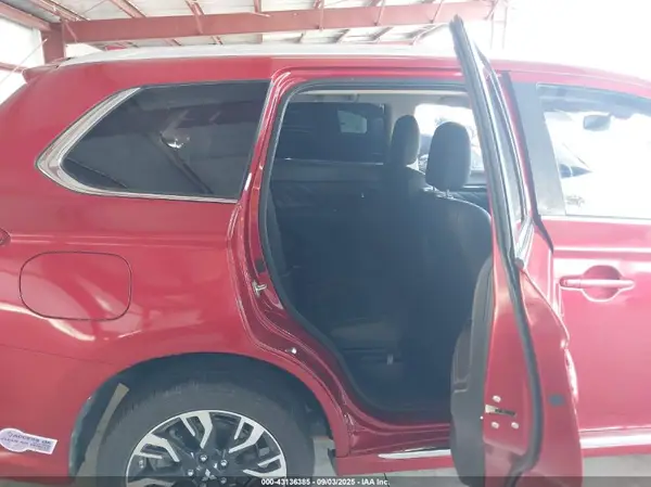 JA4J24A57JZ071963 2018 MITSUBISHI OUTLANDER - Image 8