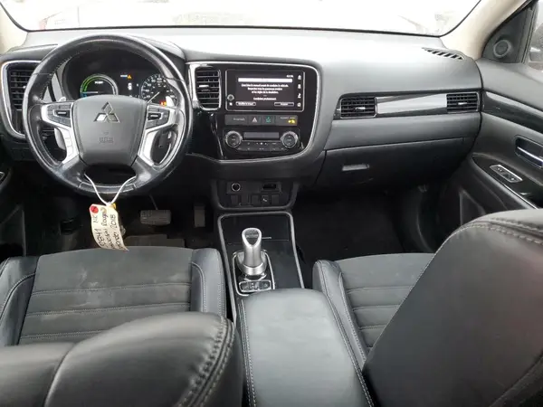 JA4J24A57JZ611893 2018 MITSUBISHI OUTLANDER - Image 8