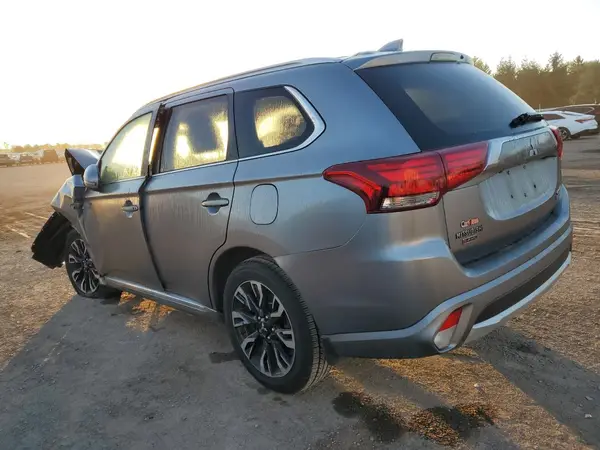 JA4J24A57JZ612526 2018 MITSUBISHI OUTLANDER - Image 2
