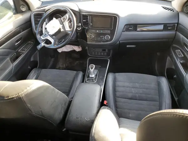 JA4J24A57JZ612526 2018 MITSUBISHI OUTLANDER - Image 8